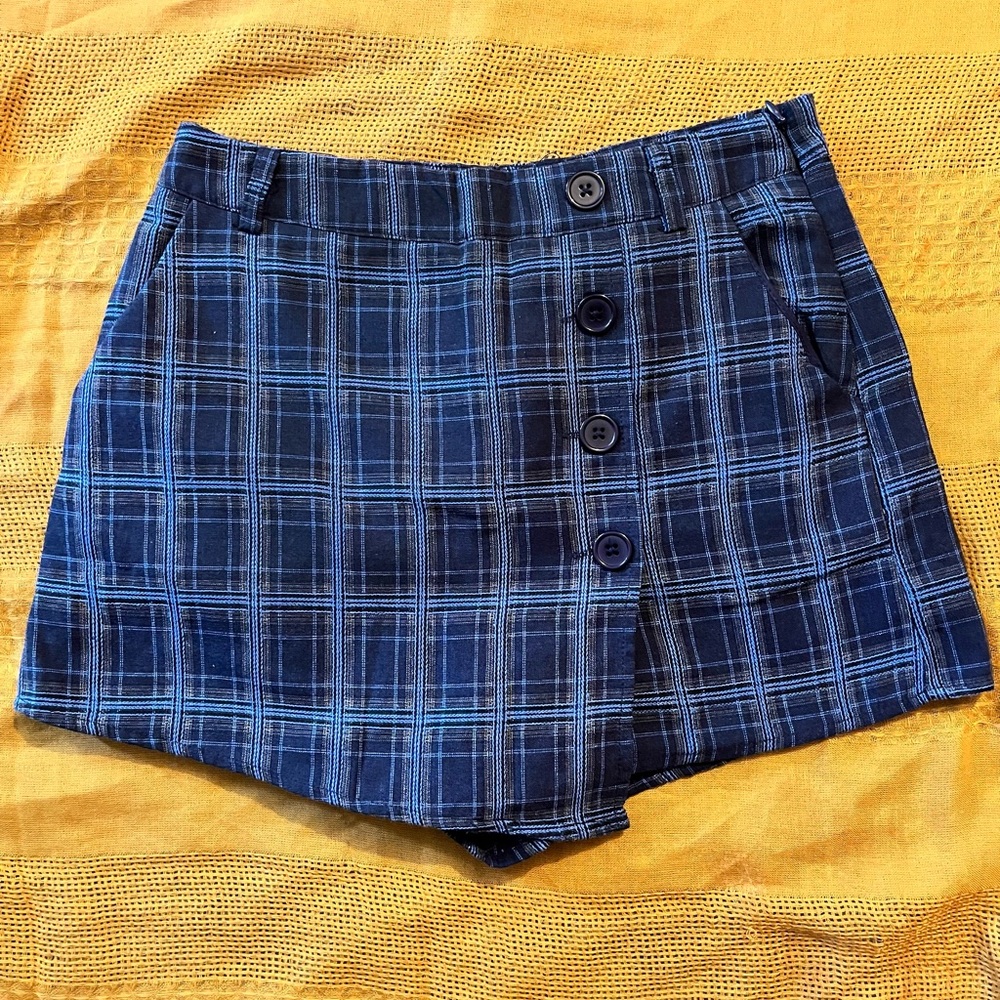 Short-skirt